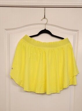 NWOT lululemon athletica Bright Yellow Circle Skort